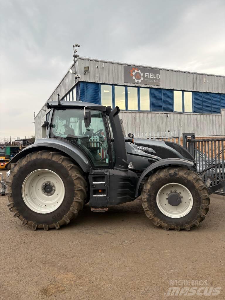 Valtra T 254 Traktoren