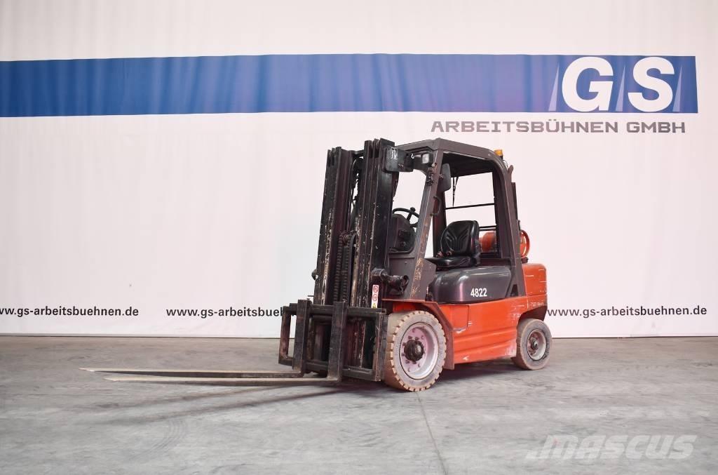 Manitou CG 30 P LPG heftrucks