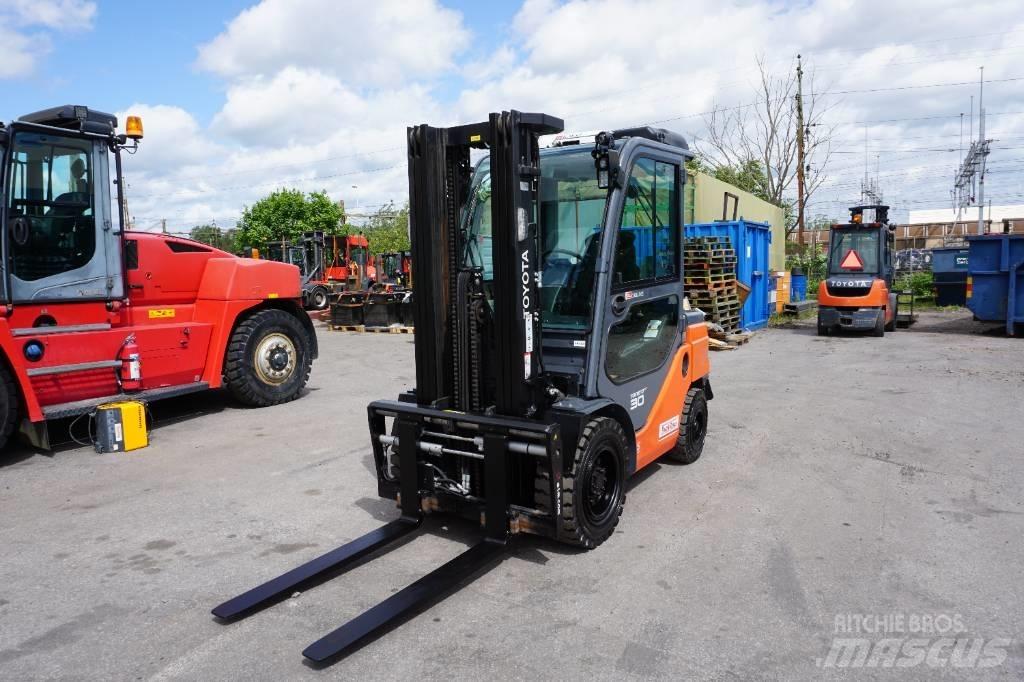 Toyota 56-8FD30F Diesel heftrucks