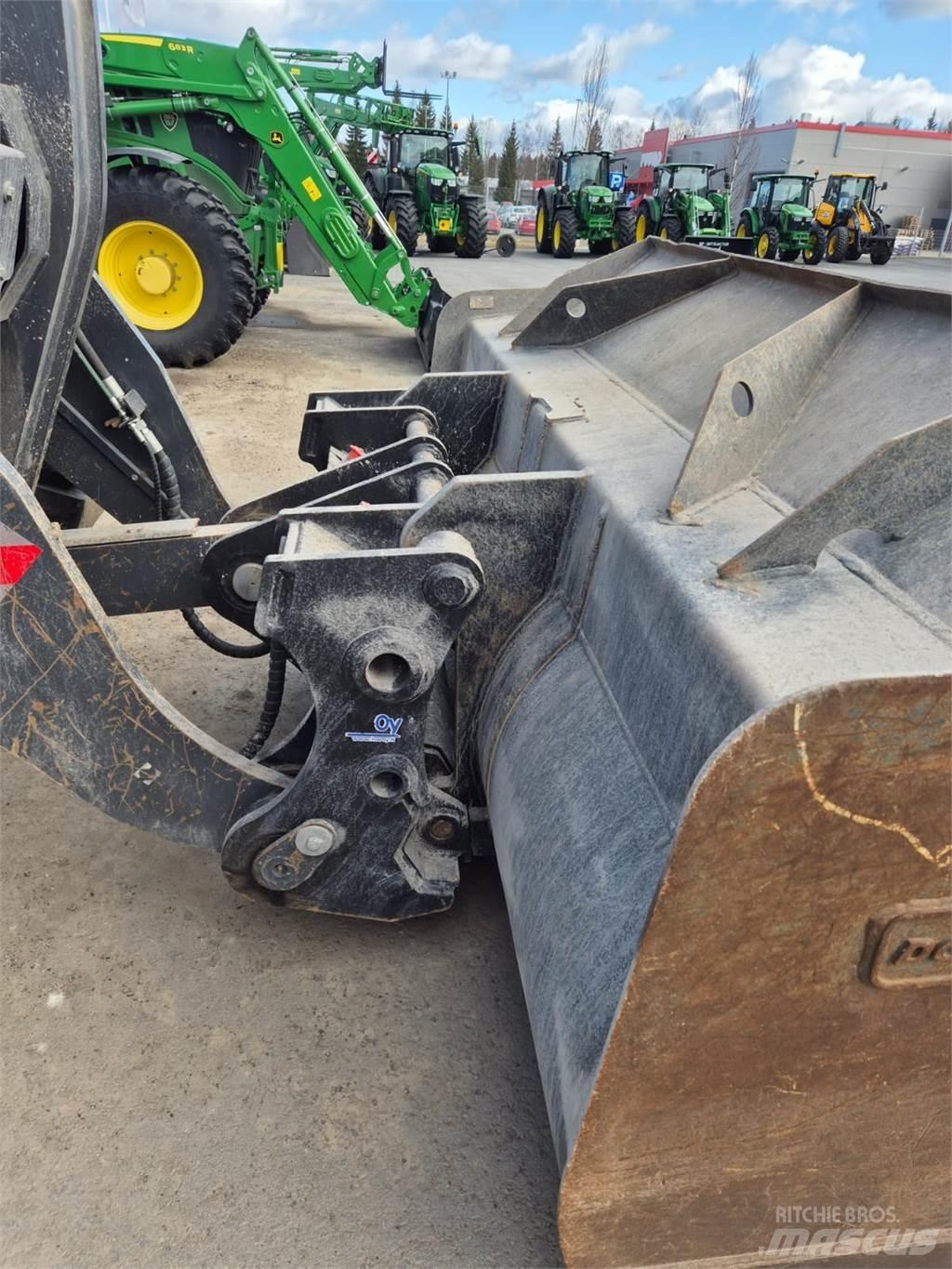 Develon DL320-7 Radlader