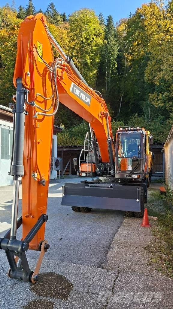 Develon DX 210 W-7 Mobilbagger