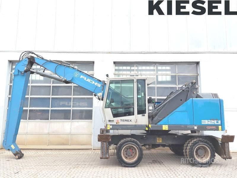 Fuchs MHL 320 F Materialumschlag