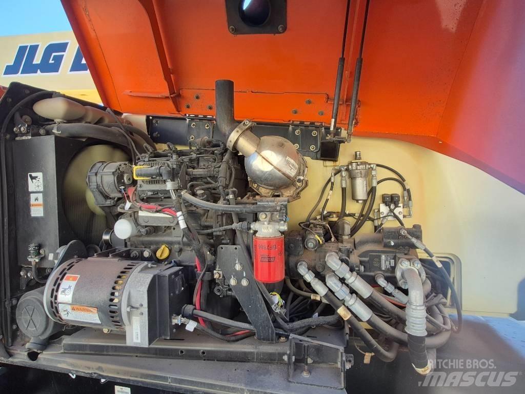 JLG 800 AJ Gelenkteleskoparbeitsbühnen