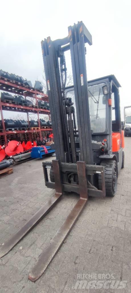 Doosan D 30 G Diesel heftrucks