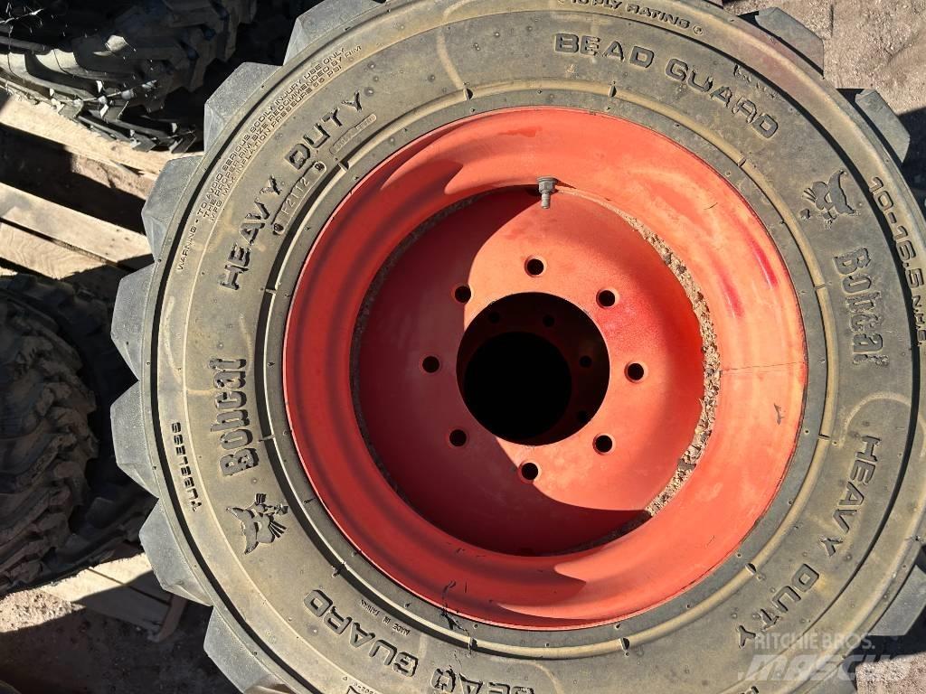 Bobcat 10x16.5 Tires Reifen