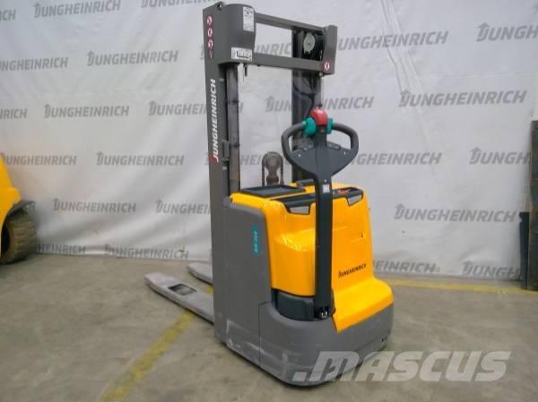 Jungheinrich EJC 214 Deichselstapler