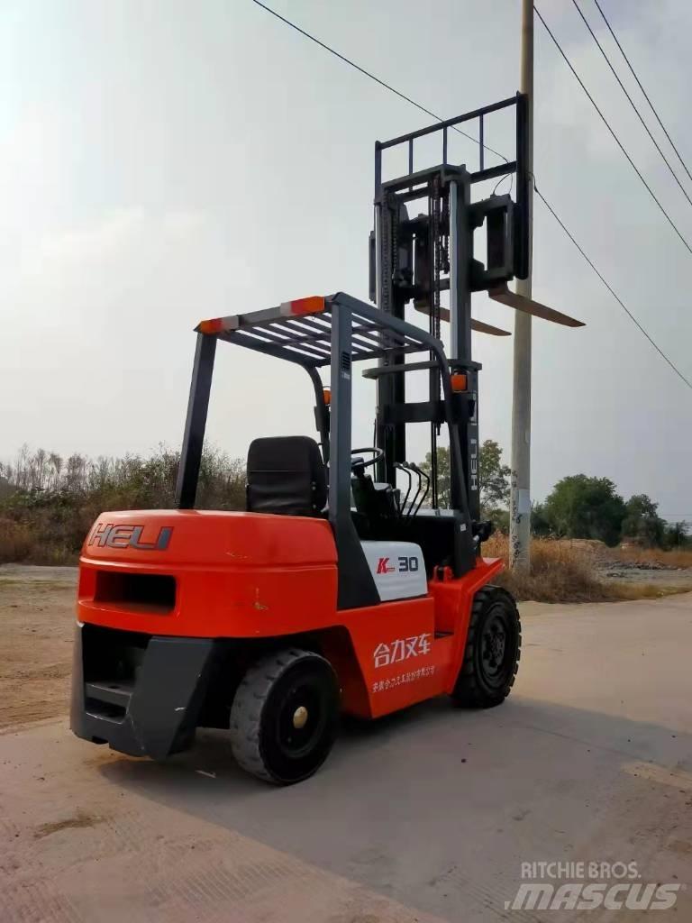 Heli CPCD 30 Diesel heftrucks
