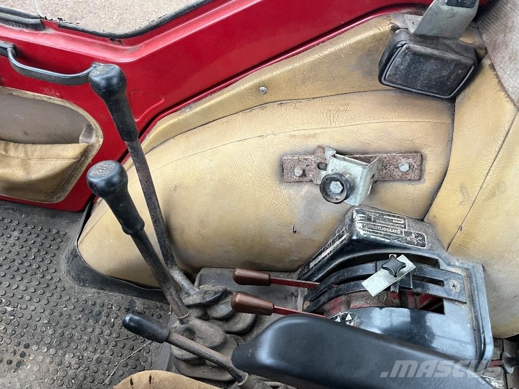 International 844xl Traktoren