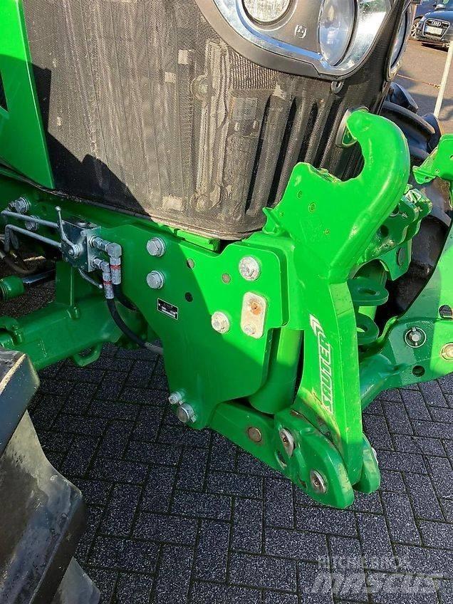 John Deere 6090M Traktoren