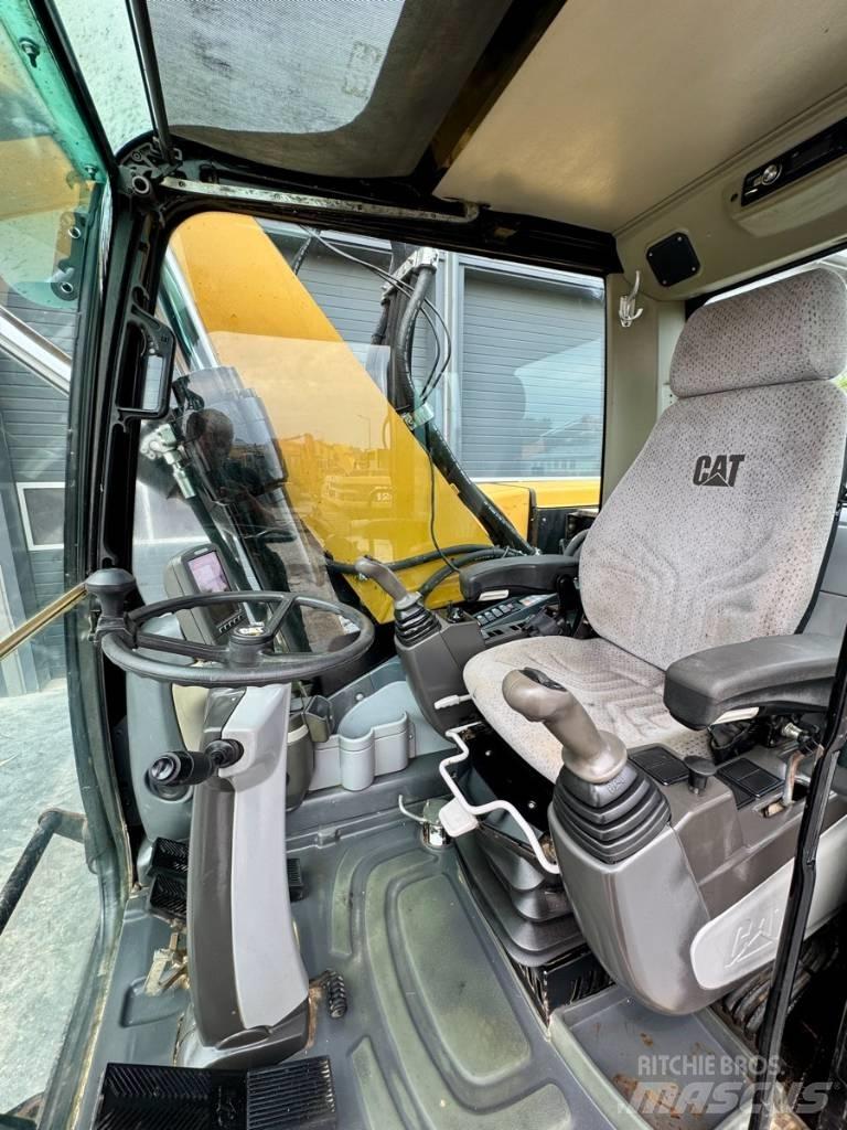 CAT M322D Mobilbagger