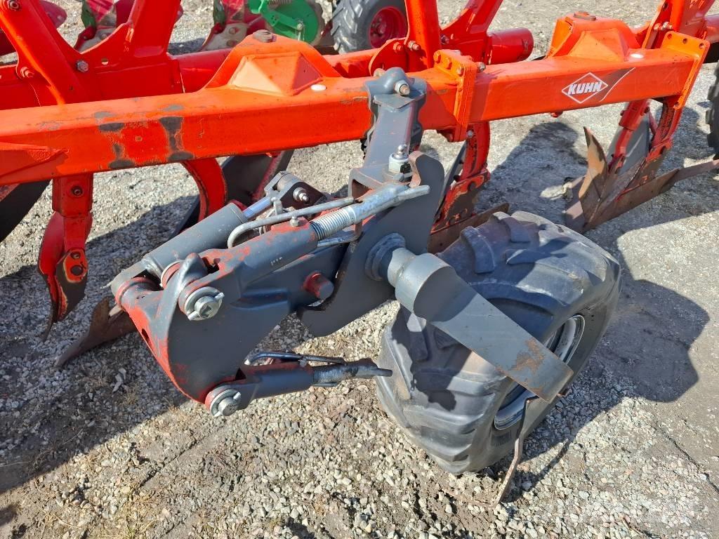Kuhn Vari-Master 122 Wendepflüge