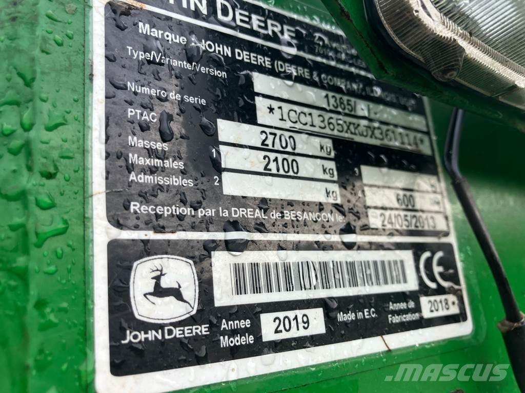 John Deere 1365 Gezogene und selbstfahrende Mäher