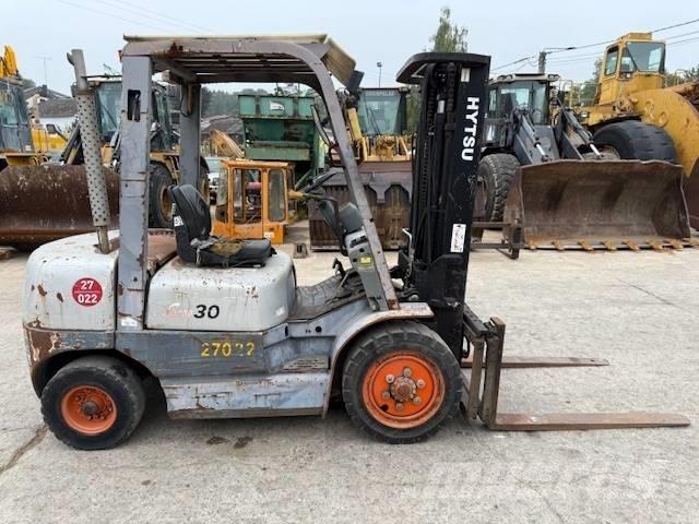 Hytsu S100 30 Diesel heftrucks