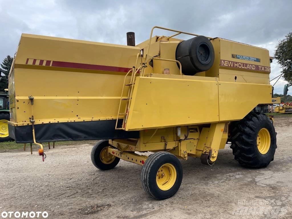 New Holland TX 32 Mähdrescher