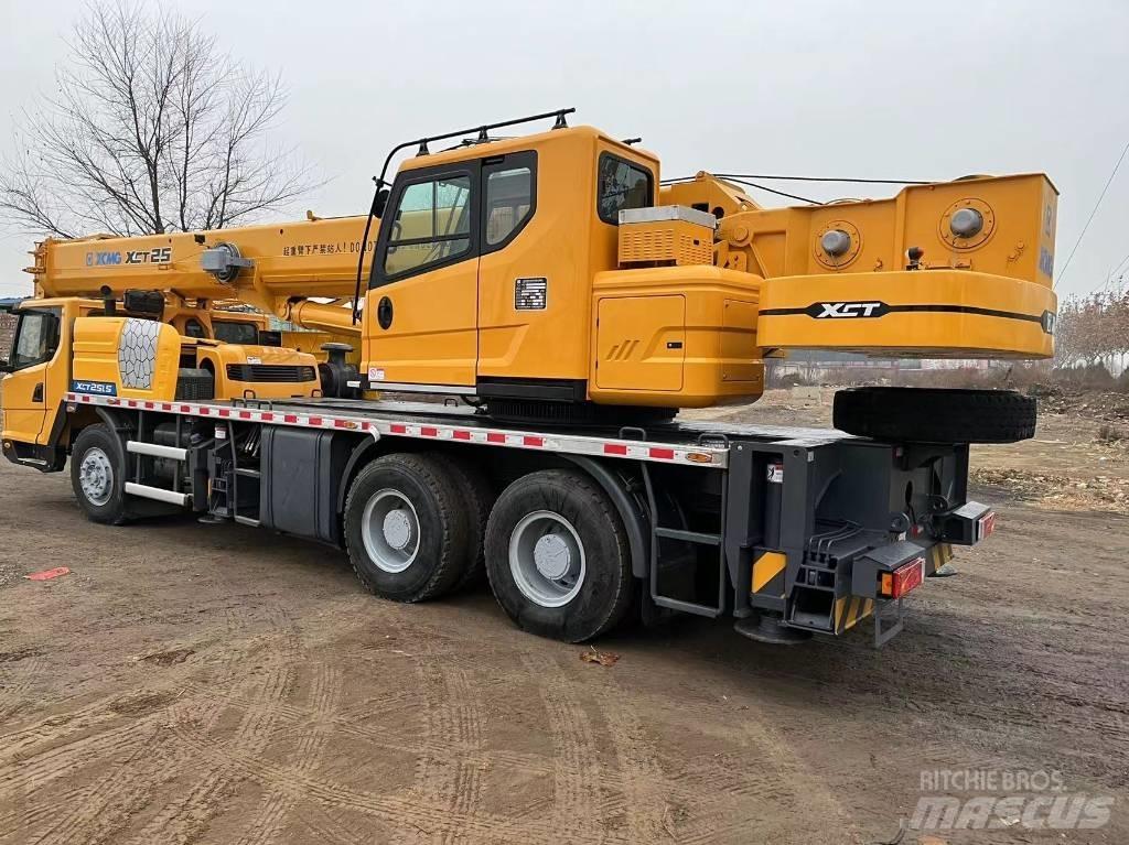 XCMG XCT 25 Kranen voor alle terreinen