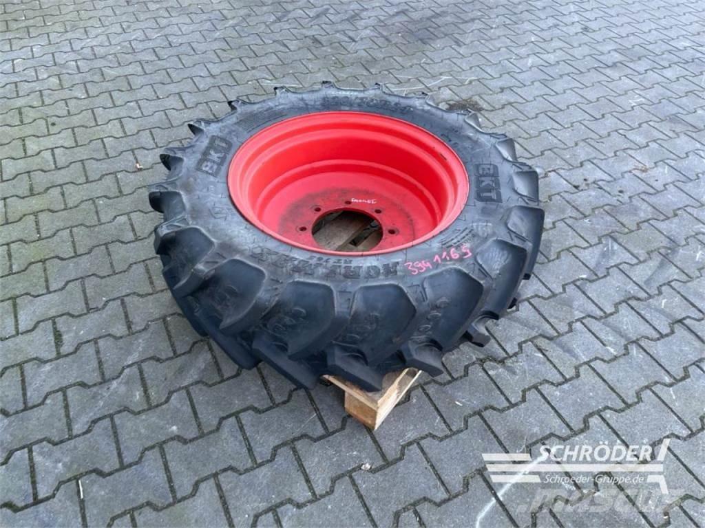 BKT 1X 320/70 R24 Reifen