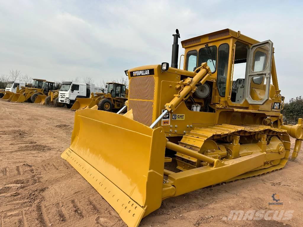CAT D7G Bulldozer