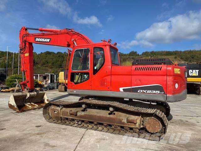 Doosan DX 235 LC Raupenbagger