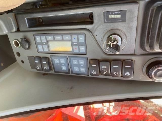 Doosan DX 235 LC Raupenbagger