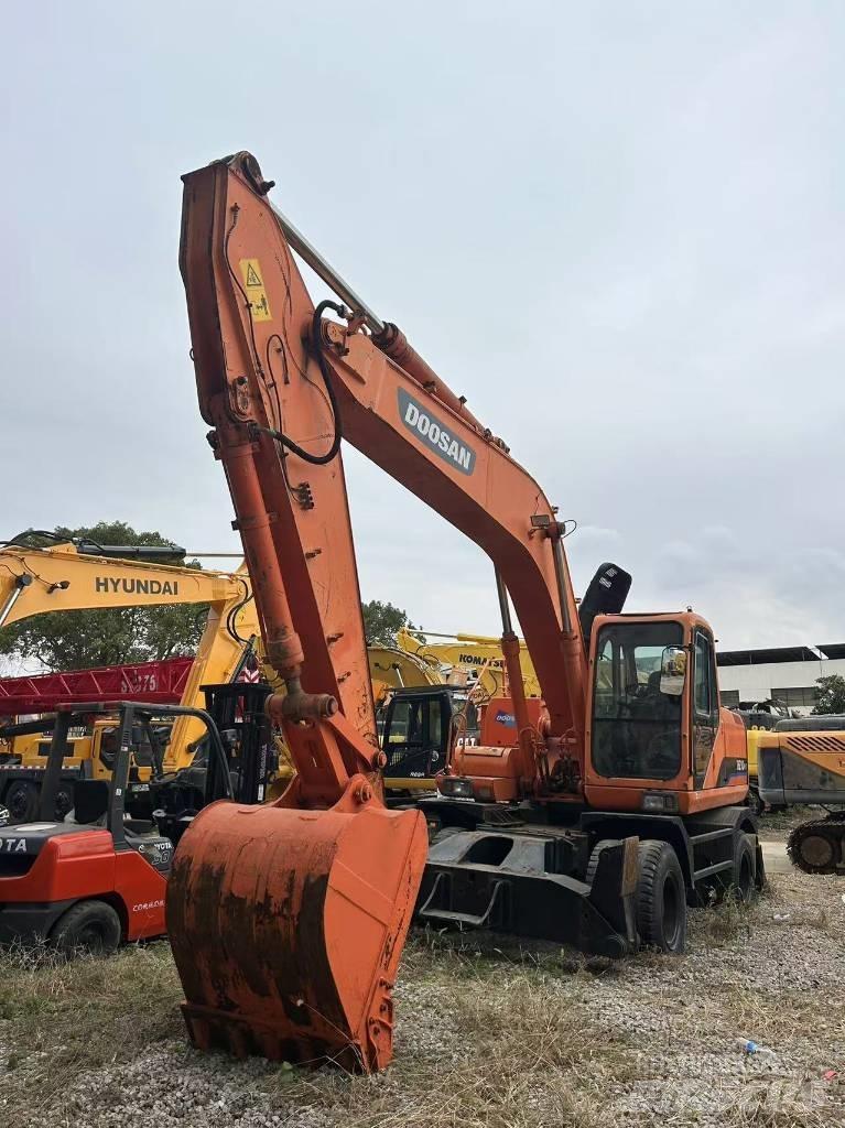 Doosan DH 210 W-7 Mobilbagger