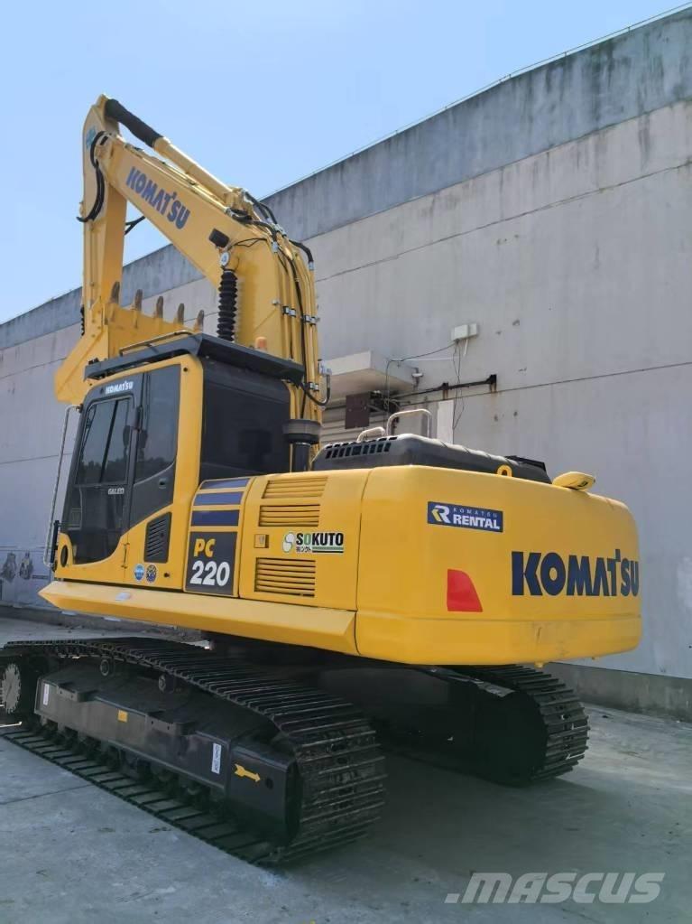 Komatsu PC220-8 Raupenbagger