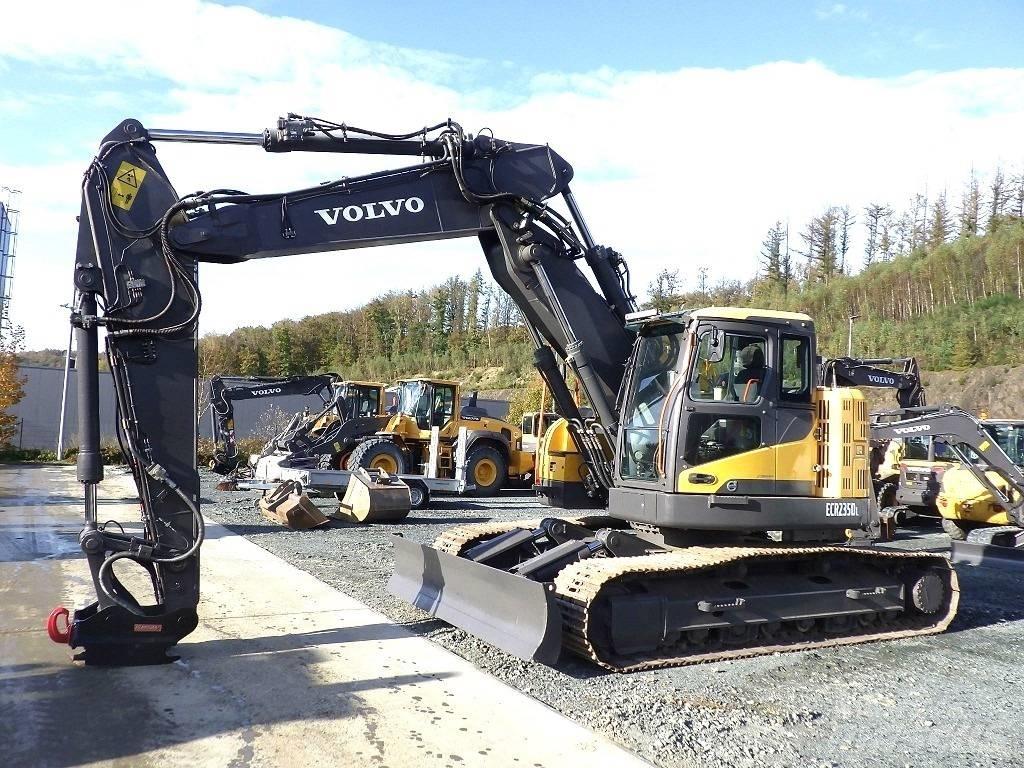 Volvo ECR 235 D Raupenbagger