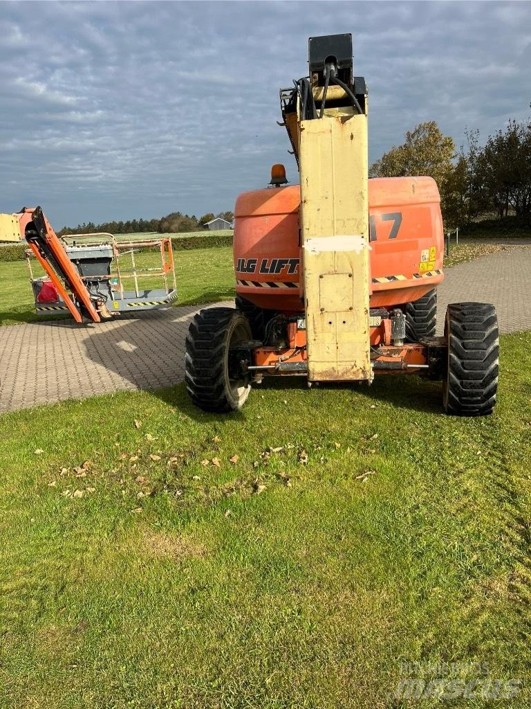 JLG 600 AJ Gelenkteleskoparbeitsbühnen