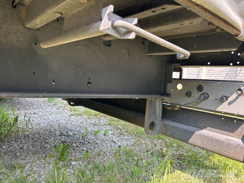 Kögel SN 24 Curtainsiderauflieger