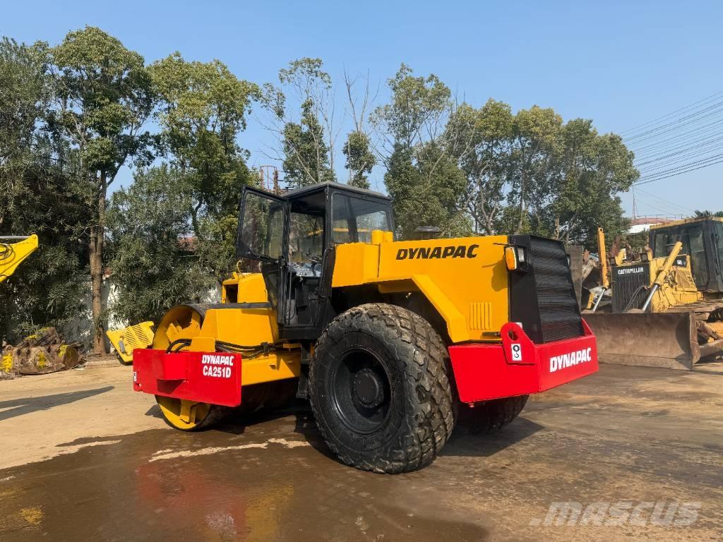 Dynapac CA 251 D Walzenzüge