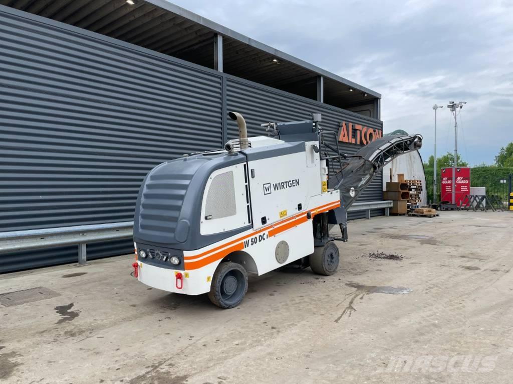 Wirtgen W 50 DCI Asphaltfräsen