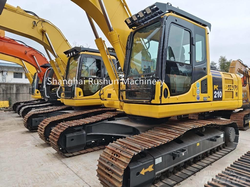 Komatsu PC210-8 Raupenbagger