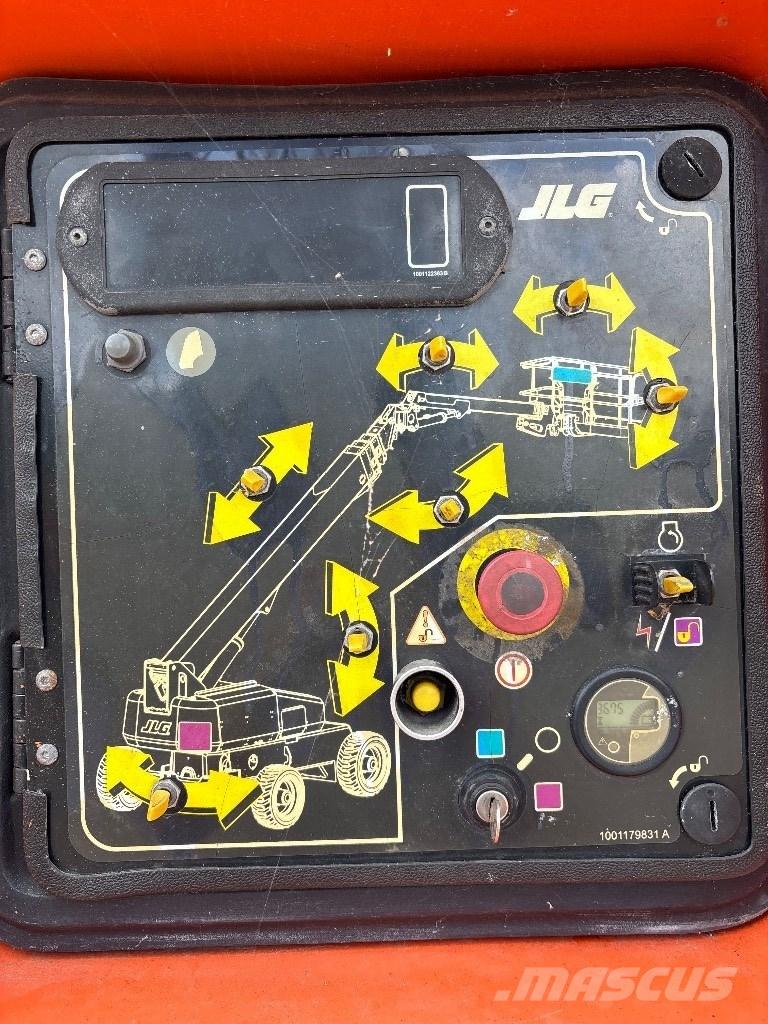 JLG 1200 SJP Teleskopbühnen