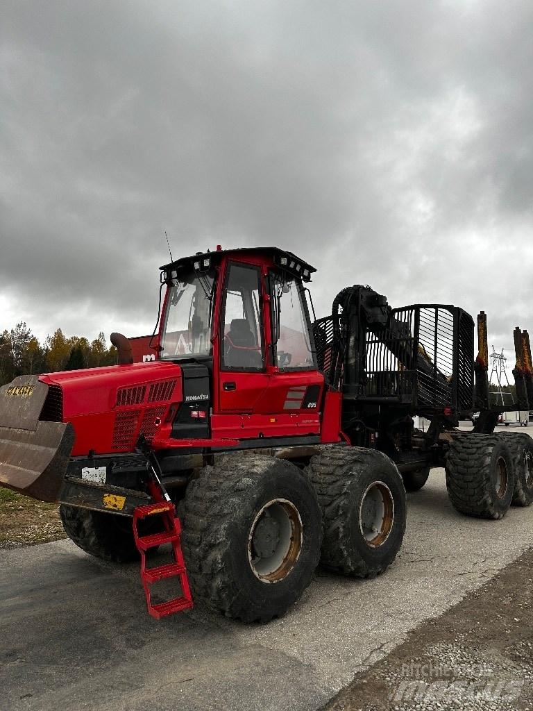 Komatsu 895 Forwarder