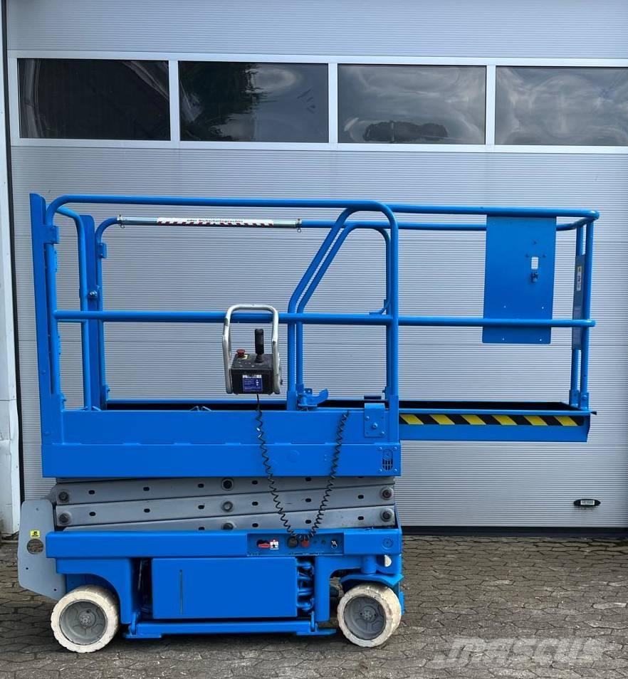 Genie 1930 Scheren-Arbeitsbühnen