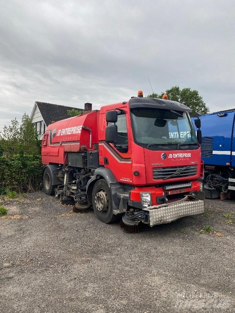 Volvo FL 240 Kehrmaschine