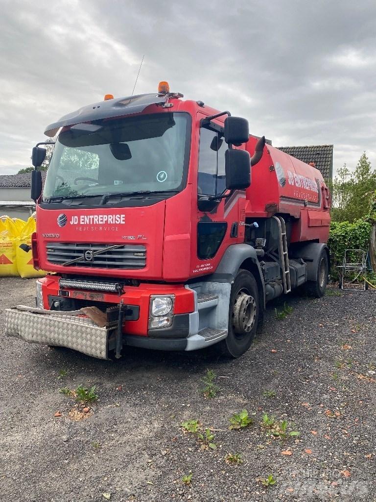 Volvo FL 240 Kehrmaschine