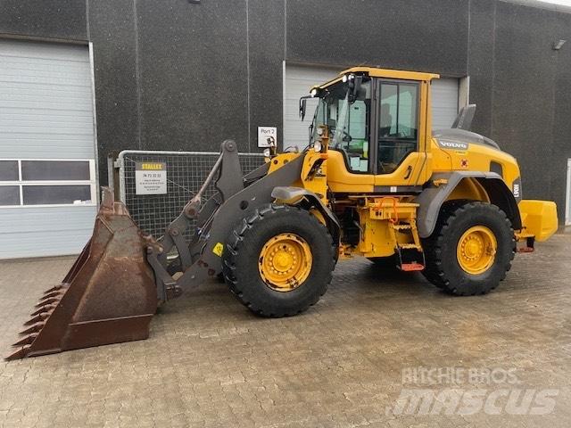 Volvo L90H Radlader