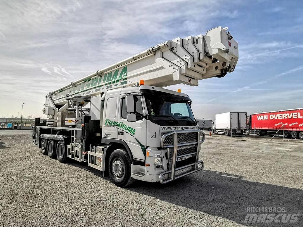Bronto S70 XDT Kompakte selbstfahrende Hebebühnen