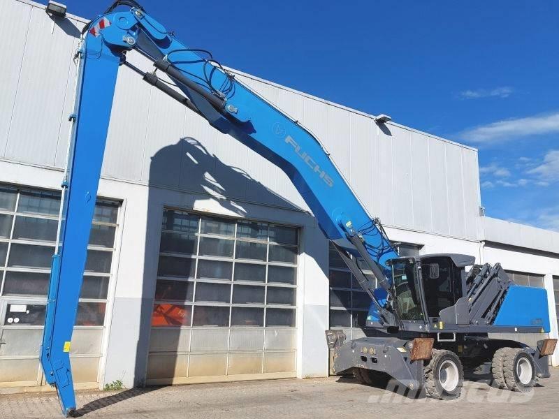 Fuchs MHL 360 F Materialumschlag