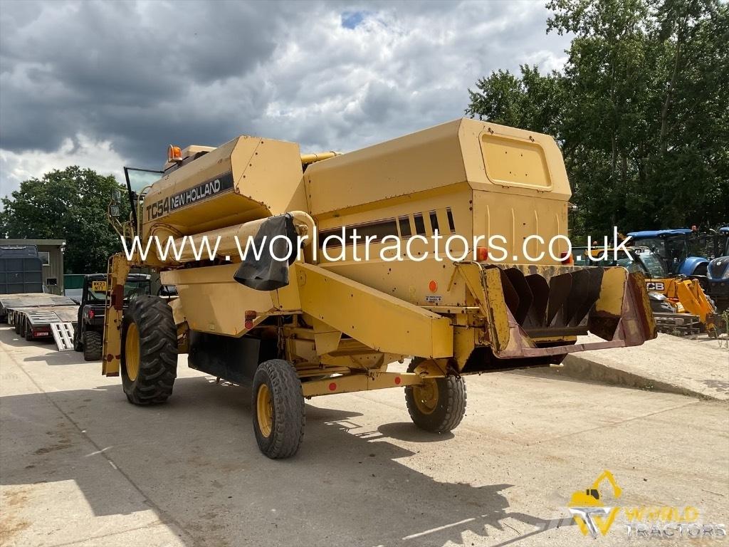 New Holland TC 54 Mähdrescher