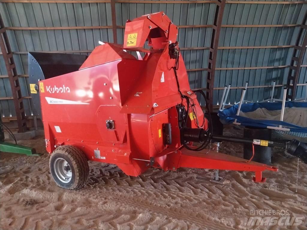Kubota BC 1300 PRO Ballenschredder, -schneider und -wickler