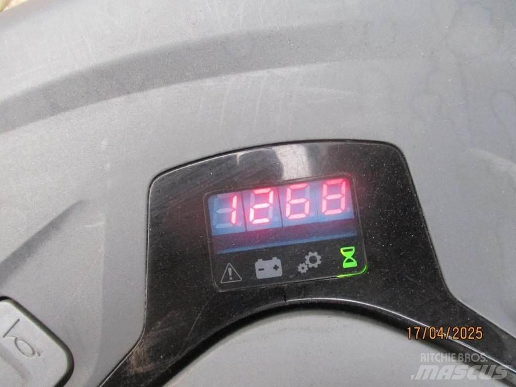BT SWE 080L Deichselstapler