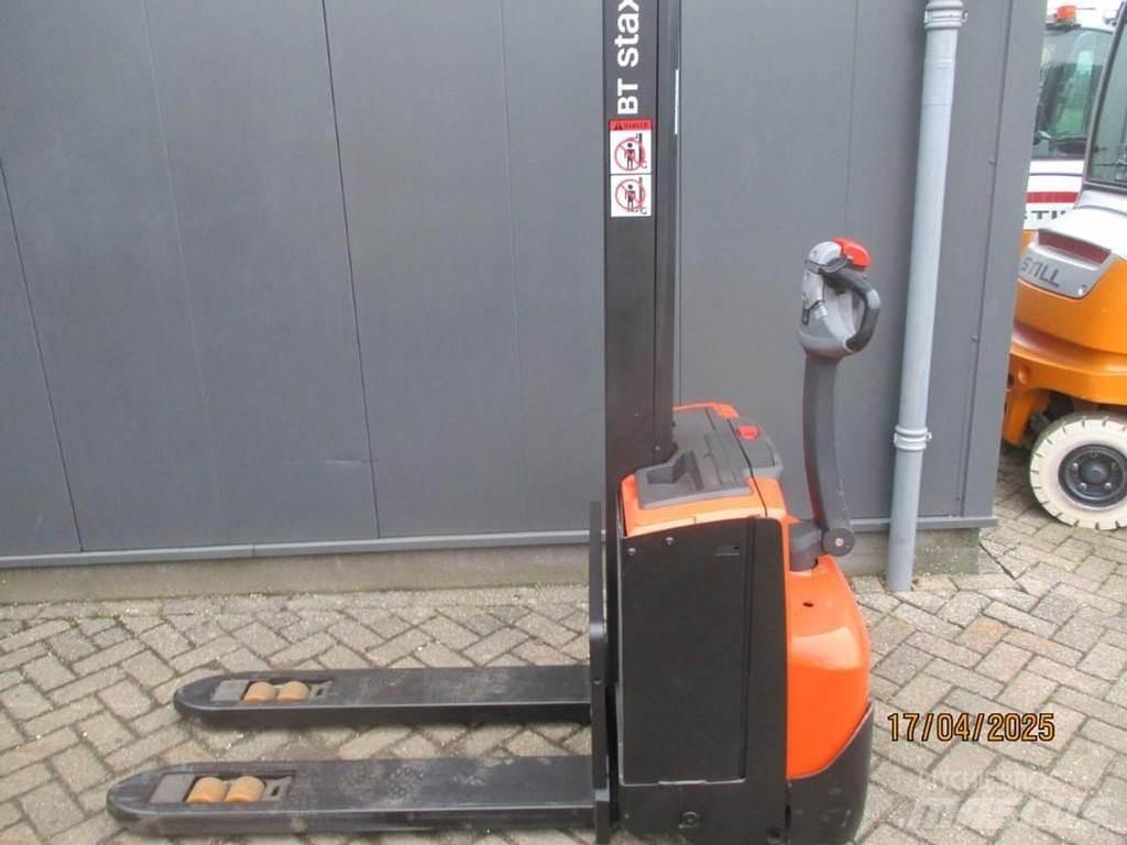 BT SWE 080L Deichselstapler