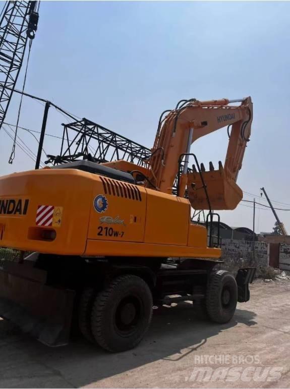 Hyundai 210W-7 Mobilbagger