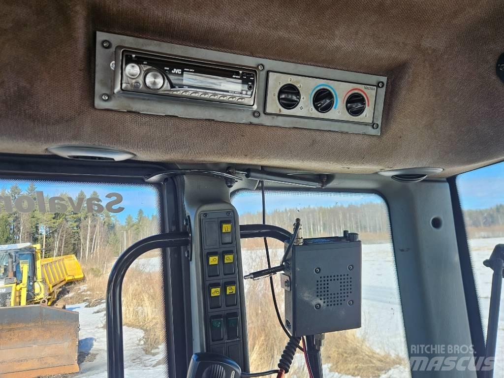 Valtra T 171 Traktoren