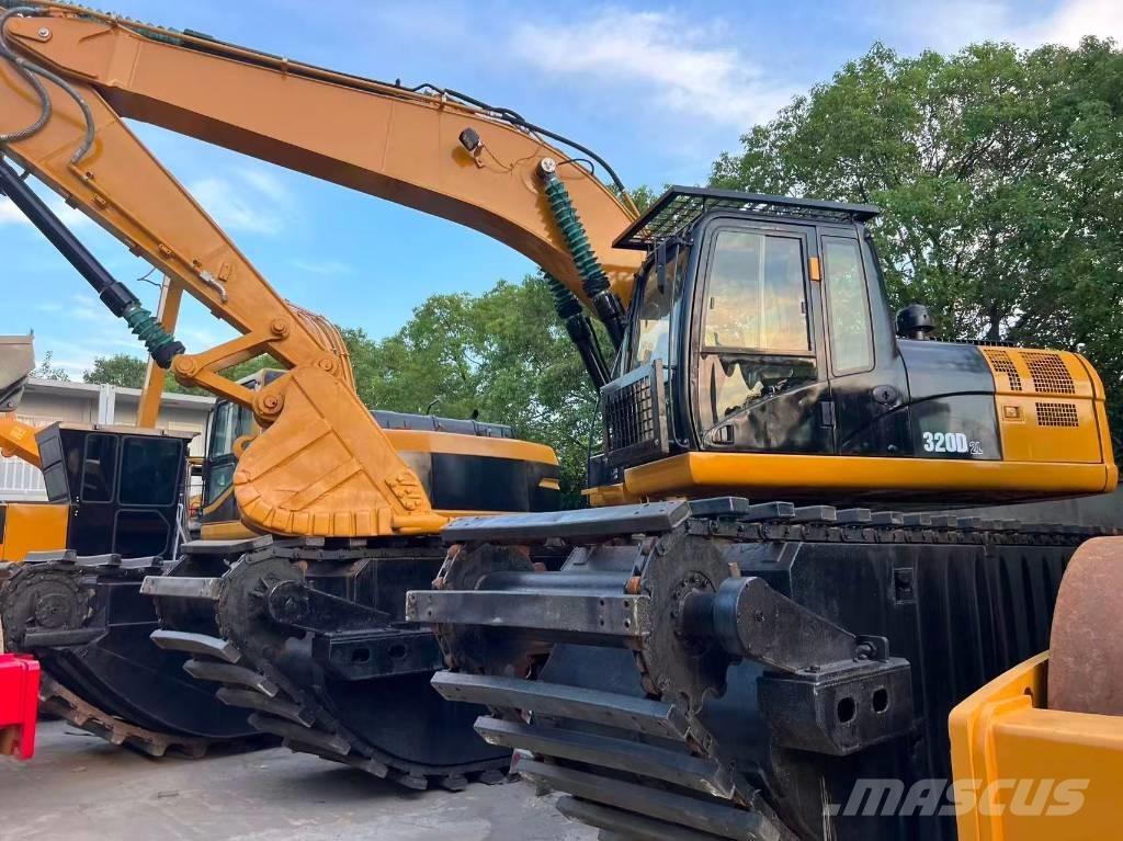CAT 320D2 Amphibienbagger
