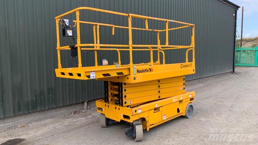 Haulotte Compact 12 Scheren-Arbeitsbühnen