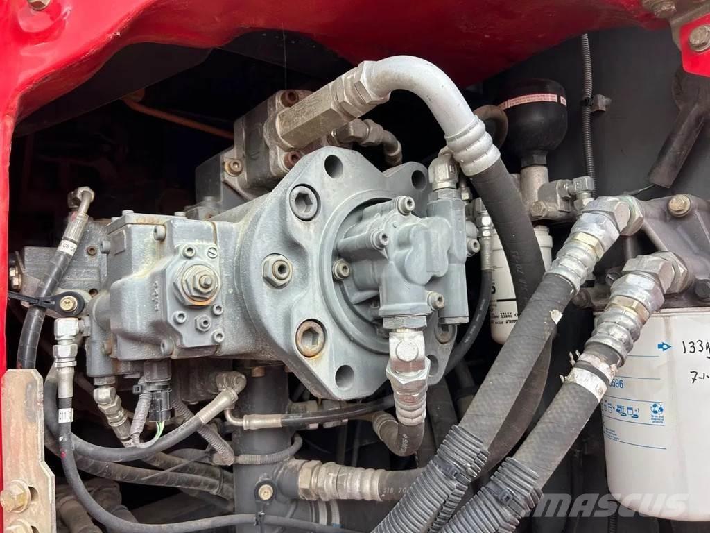 CASE CX235C SR Raupenbagger