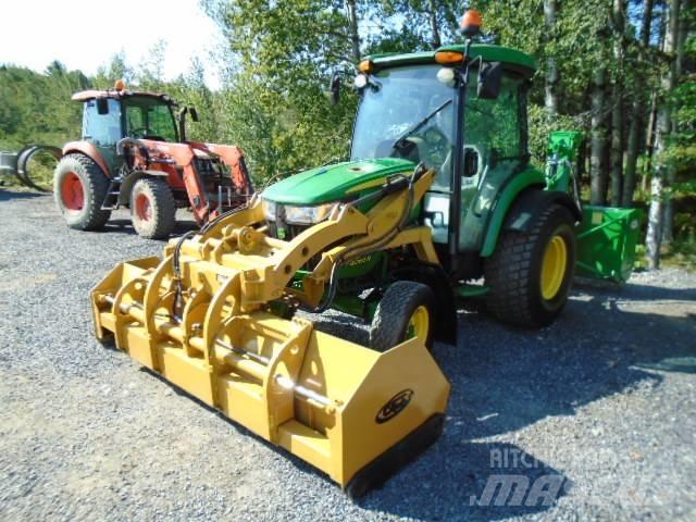 John Deere 4066 R Traktoren