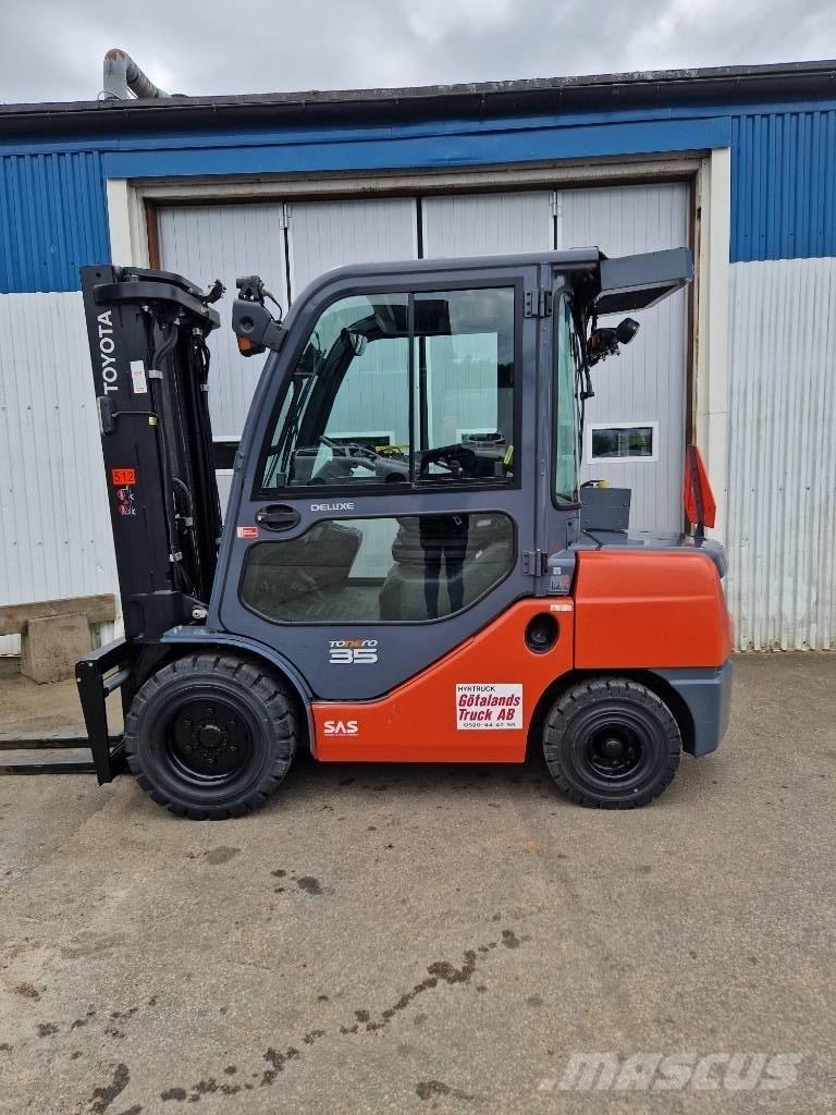 Toyota 8 FDJF 35 Diesel heftrucks